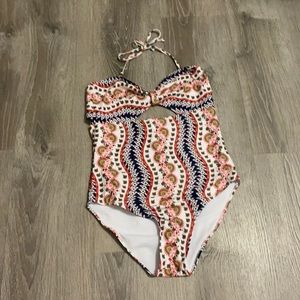 •open strapless onepiece•